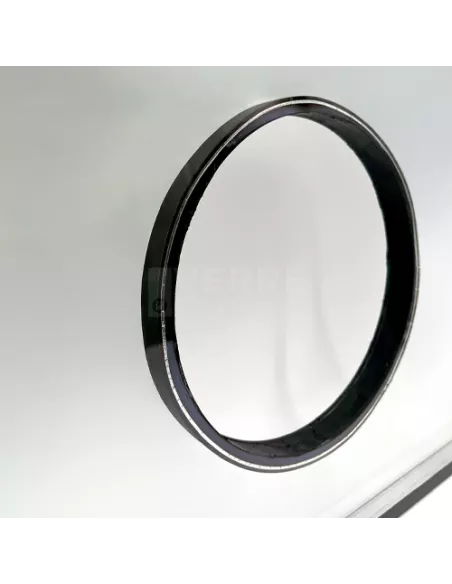 Zoom Double vitrage sur-mesure avec trou rond pour chatière Zoom Double vitrage sur-mesure avec trou rond pour chatière