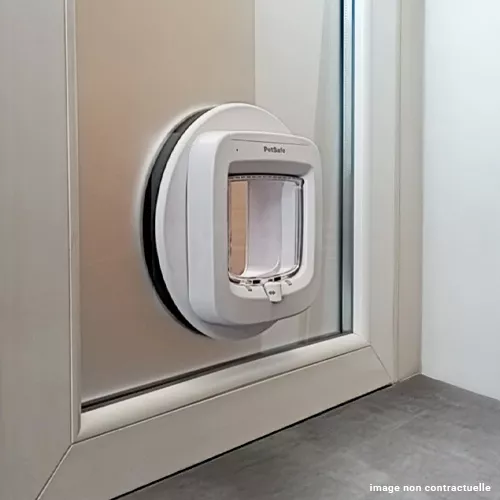 Double vitrage dépoli sur-mesure avec trou pour chatière