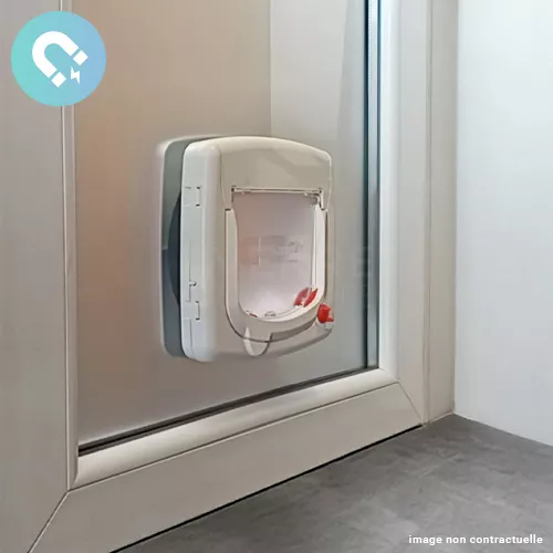 Chatière magnétique - Double vitrage dépoli sur-mesure avec trou pour chatière