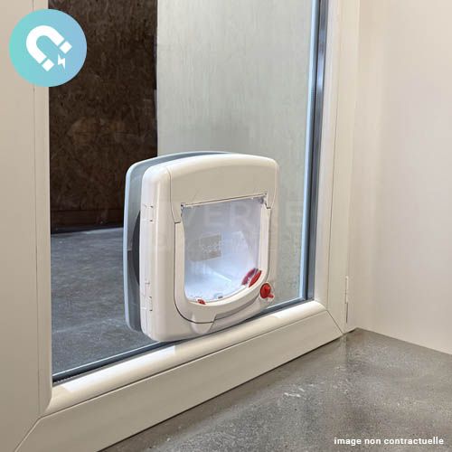 Double vitrage feuilleté sur-mesure avec trou pour chatière magnétique